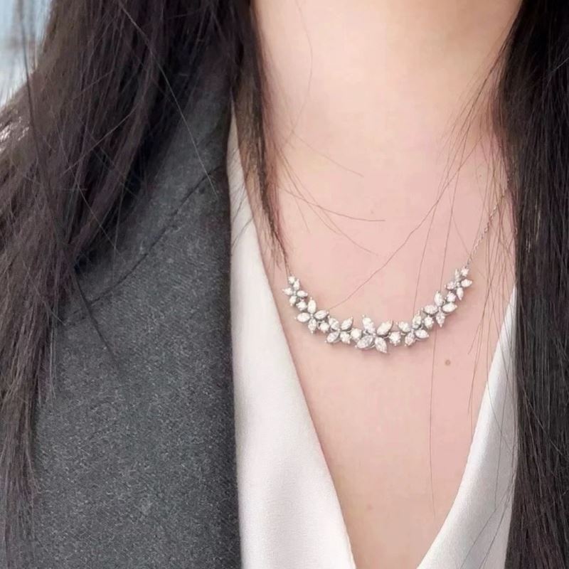 T*f*ny necklaces